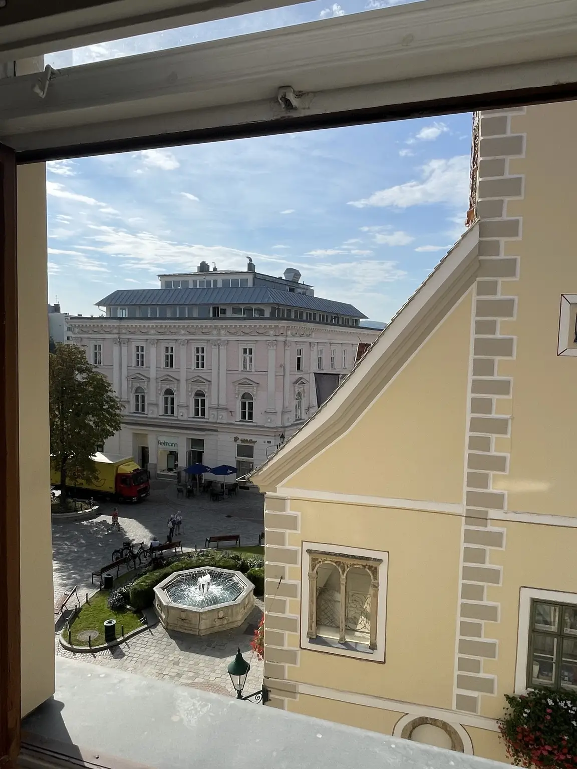 Charmante Wohnung direkt am Schrannenplatz in der Füßgängerzone | Optional mit Parkplatz