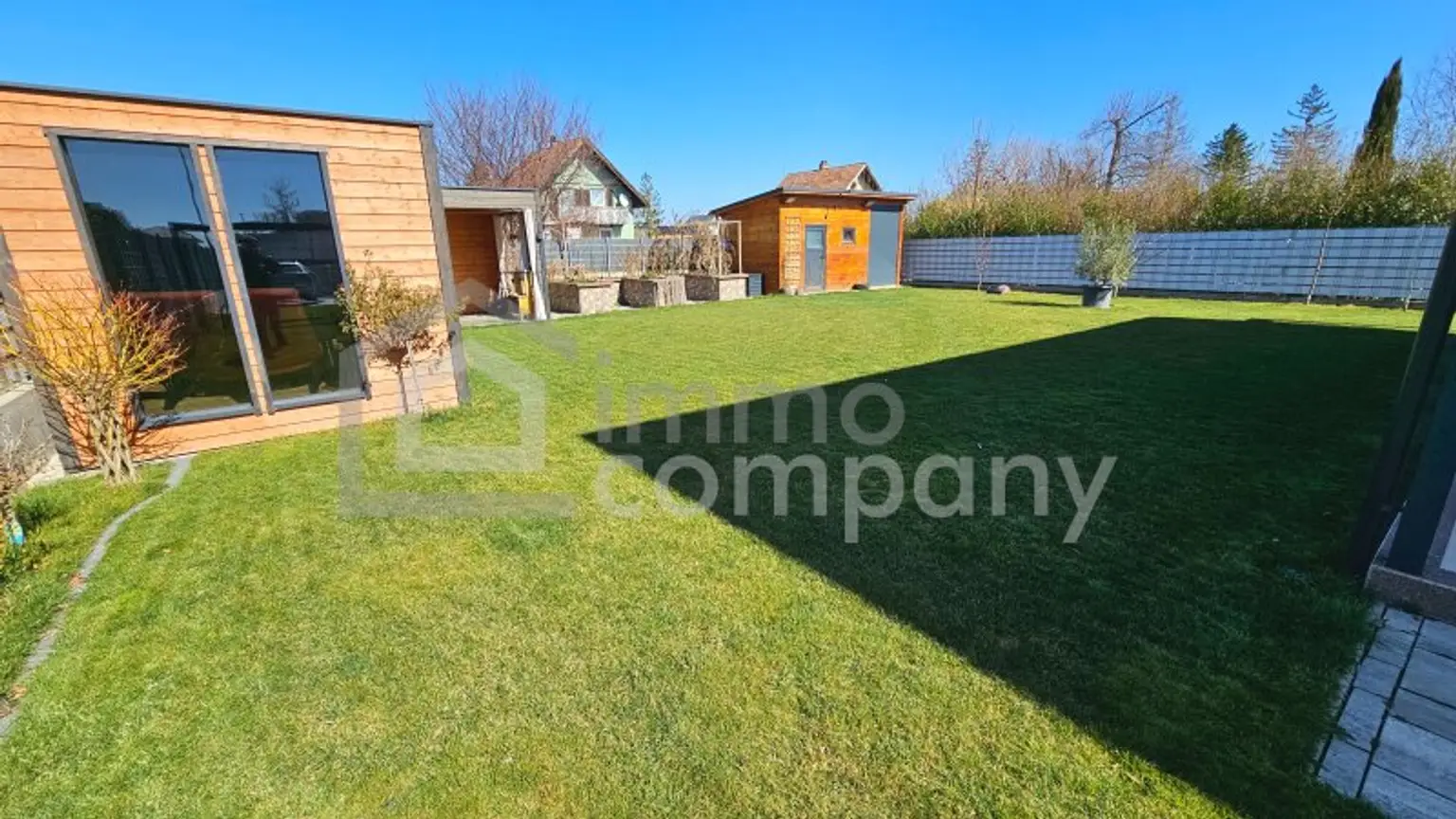 Photovoltaik, Saunahaus, Outdoordusche, Garage, 6 Zimmer, uvm. - Lifestyle hoch 10