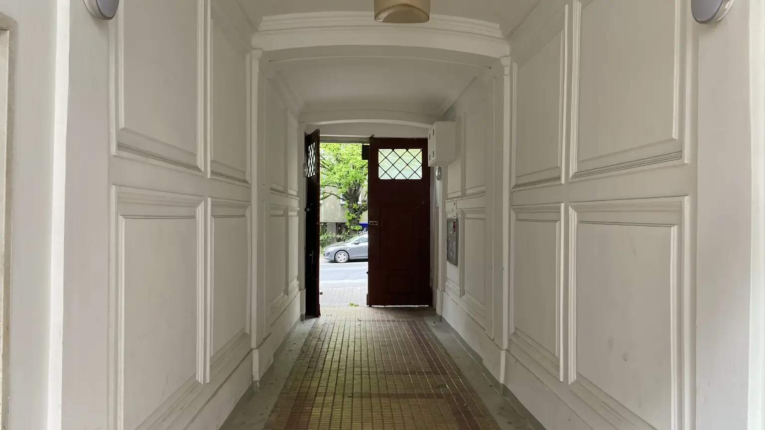 Garçonnière mit Sanierungsbedarf im 15. Bezirk