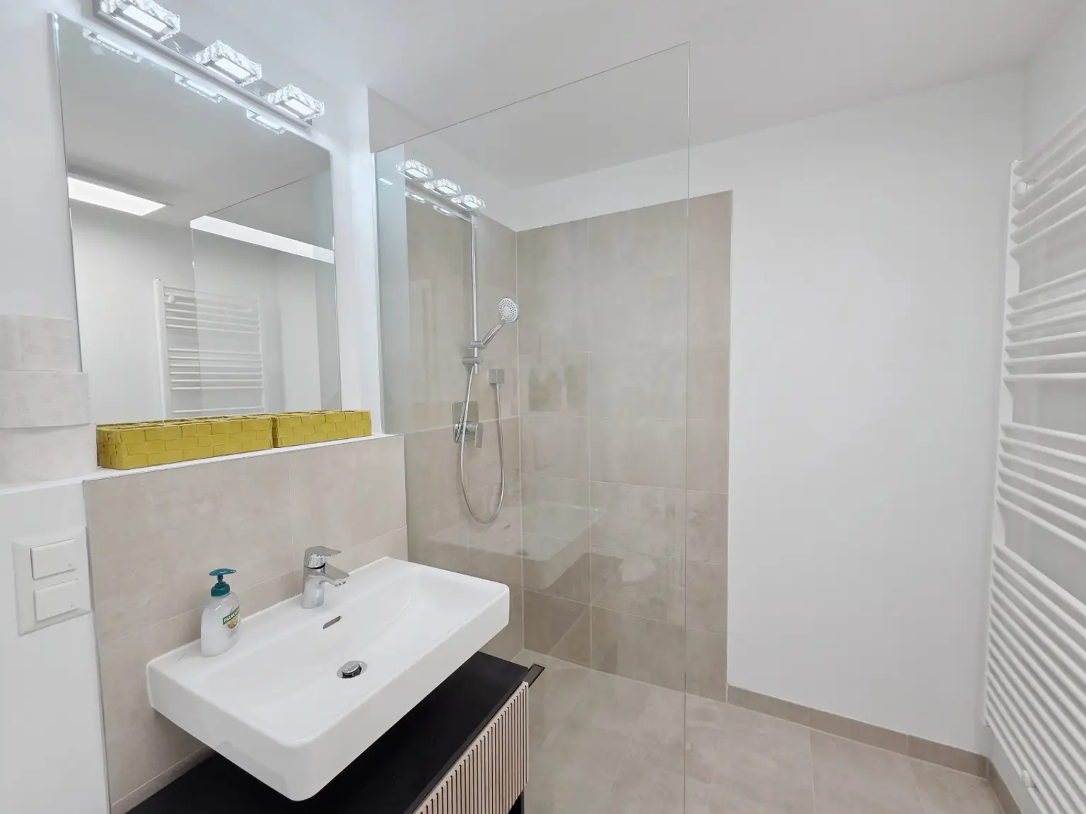 20251016_160451-VSCO