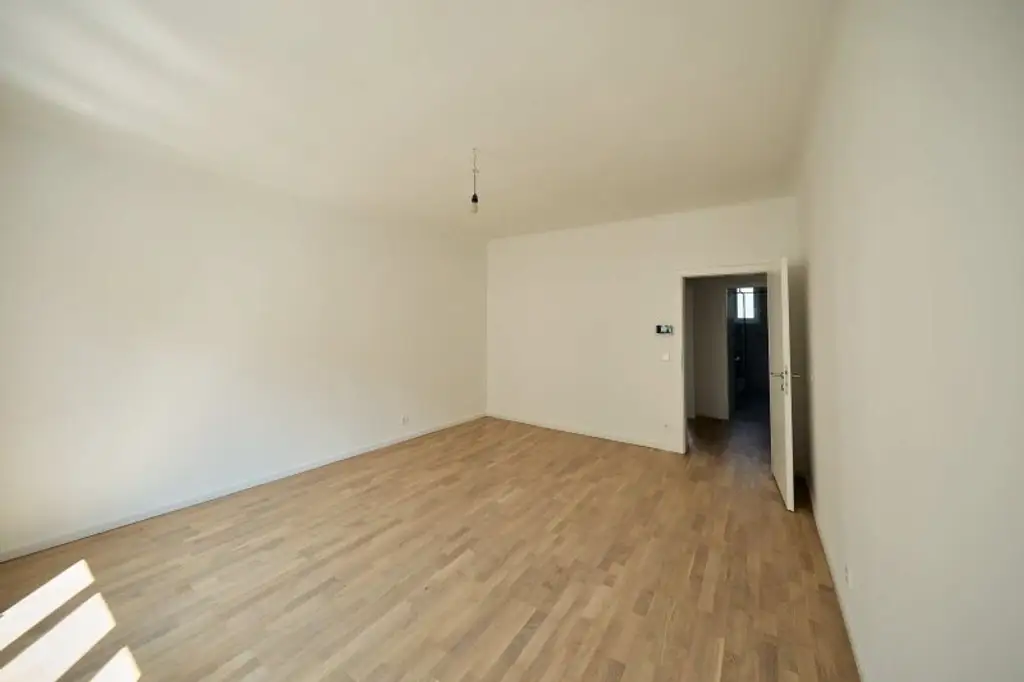 ERSTBEZUG in Währing: 3-Zimmer-Gartenwohnung mit 103 m² Eigengarten & Balkon