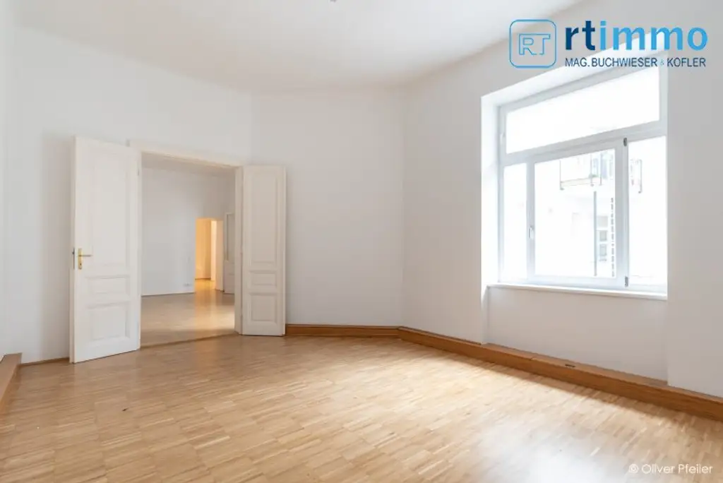 GROSSES BÜRO MIT TERRASSE UNBEFRISTET ZU VERMIETEN