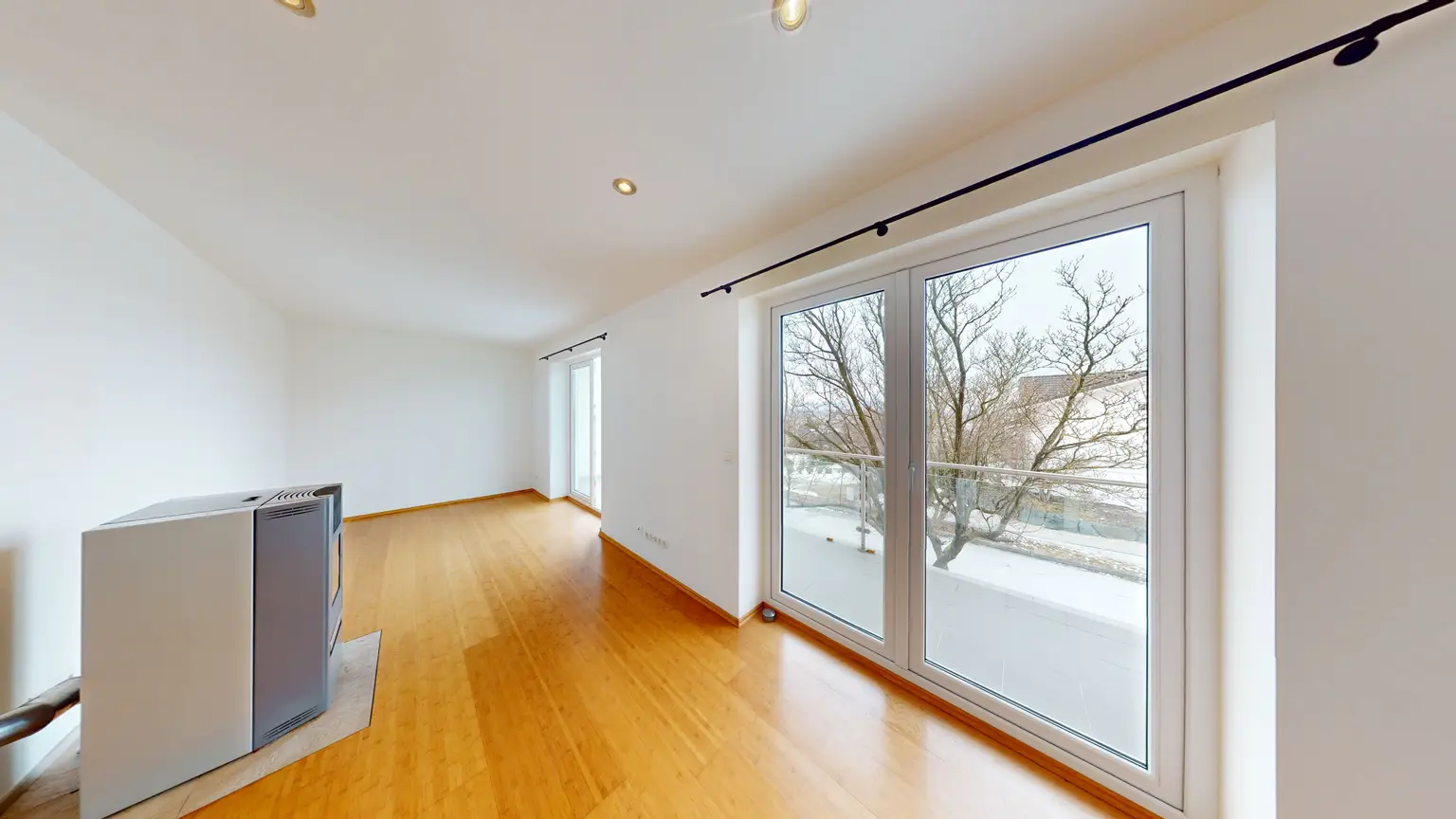 Einfamilienhaus in erhöhter Lage mit Garten und Weitblick