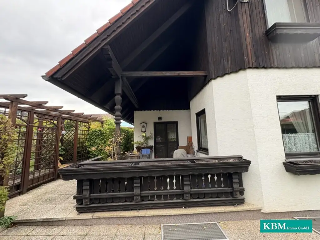 Gepflegtes Haus mit Terrasse in ruhiger Siedlungslage