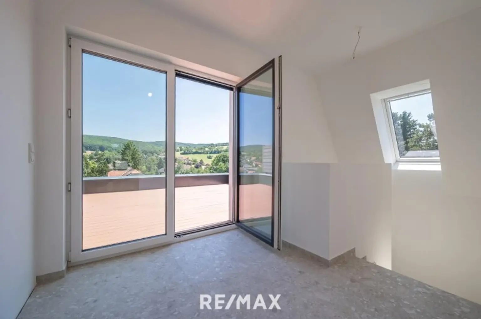 Erstbezug: Großzügiger Familientraum mit unverbaubarem Grünblick!