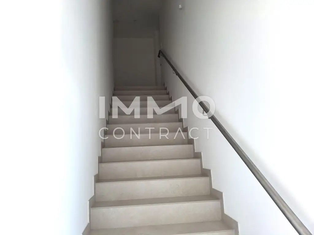 5-Zimmer-Penthouse mit zwei Terrassen – eigener Lift, Nähe zur U-Bahn