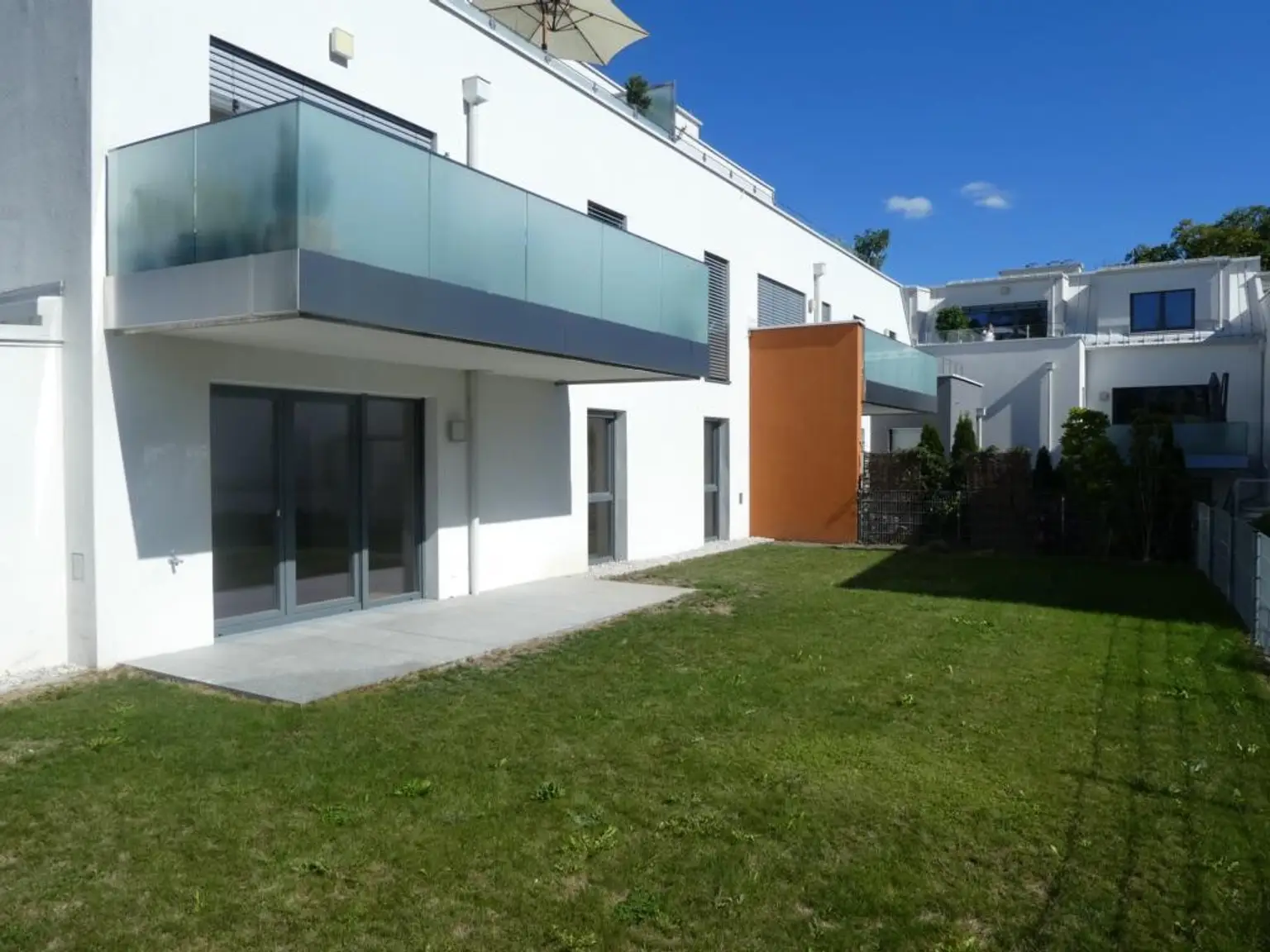 Traumhafte Gartenwohnung in Hofruhelage - vis á vis Schlosspark Maria Enzersdorf