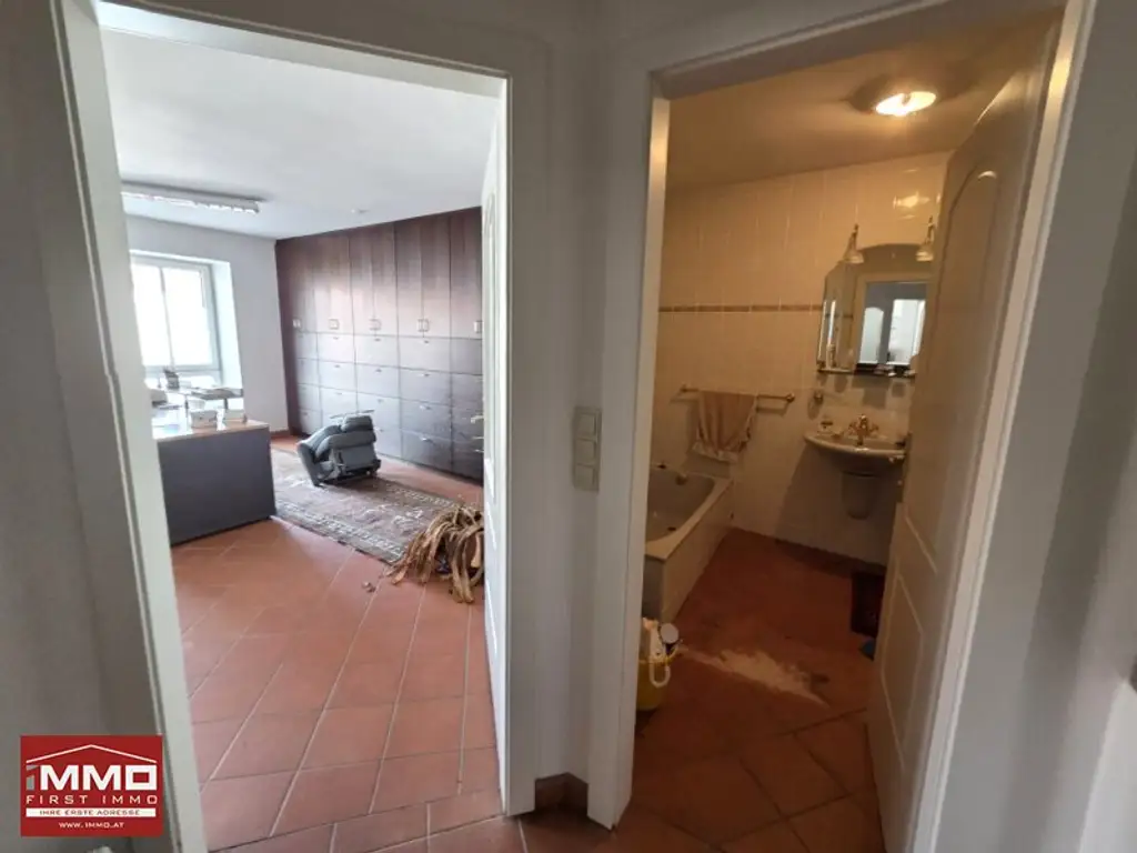 RUHELAGE IM ORTSKERN VON NEULENGBACH - EINE STUNDE VON WIEN ENTFERNT