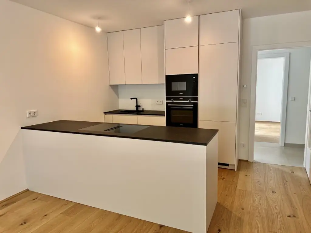 Ihr hochwertiger Erstbezug in U1 Nähe! 2 Terrassen, 2 Badezimmer! Inkl. moderne Markenküche! Provisionsfrei für den Käufer