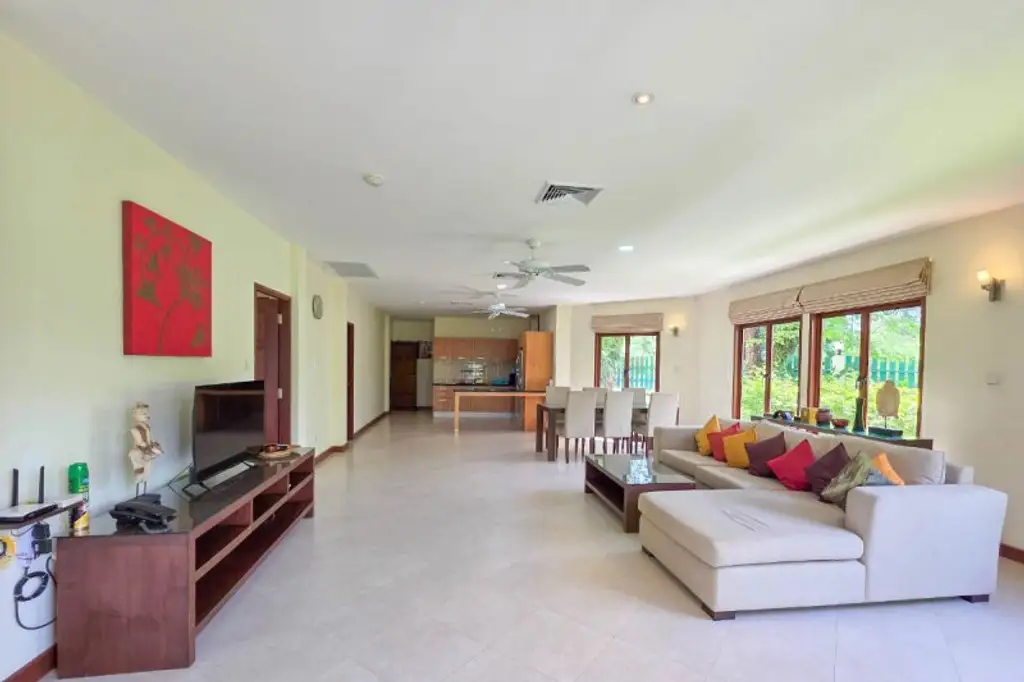 Apartment an der Westküste von Phuket – Komfort, Stil und Ruhe in Strandnähe