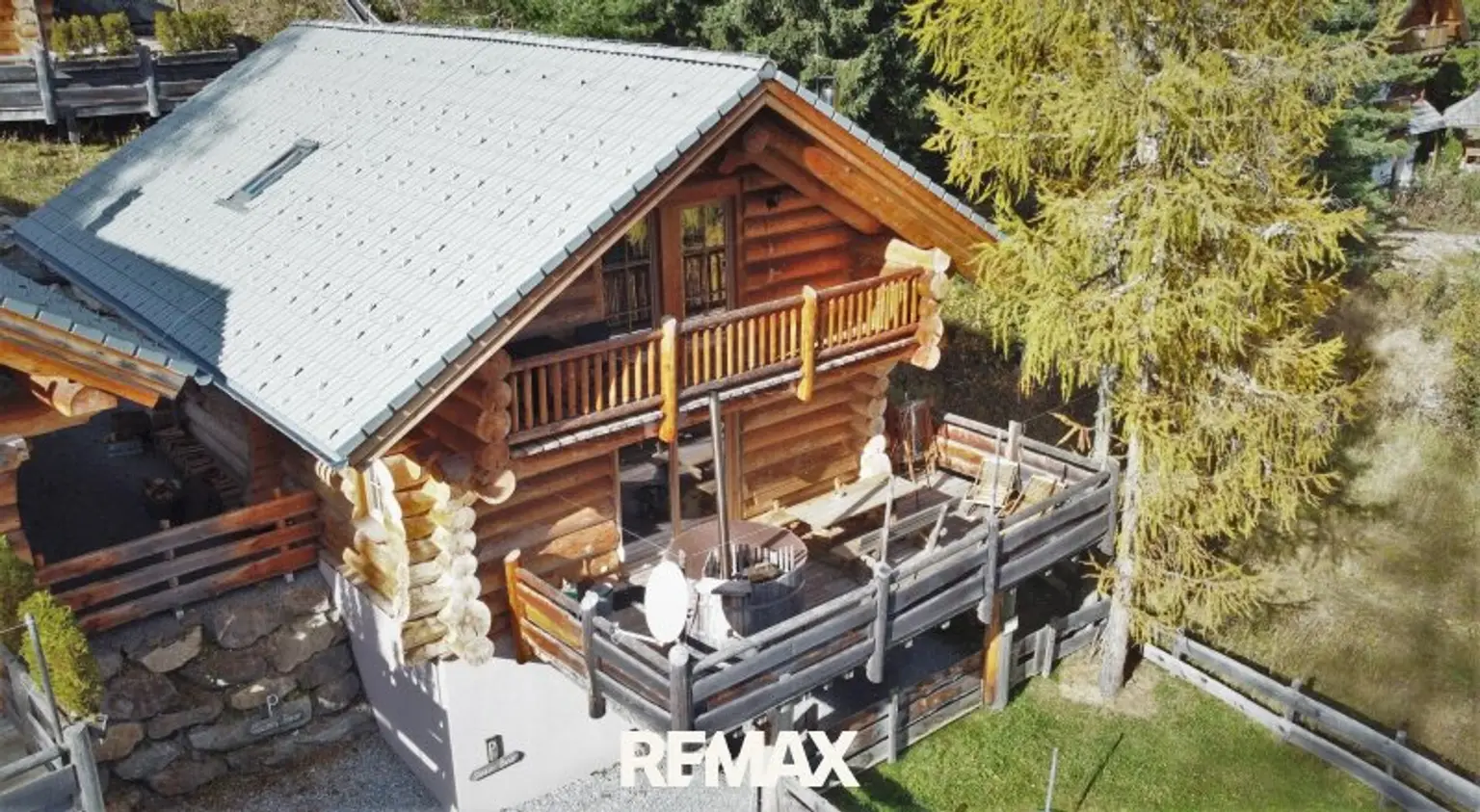 Haus Terrasse seitlich