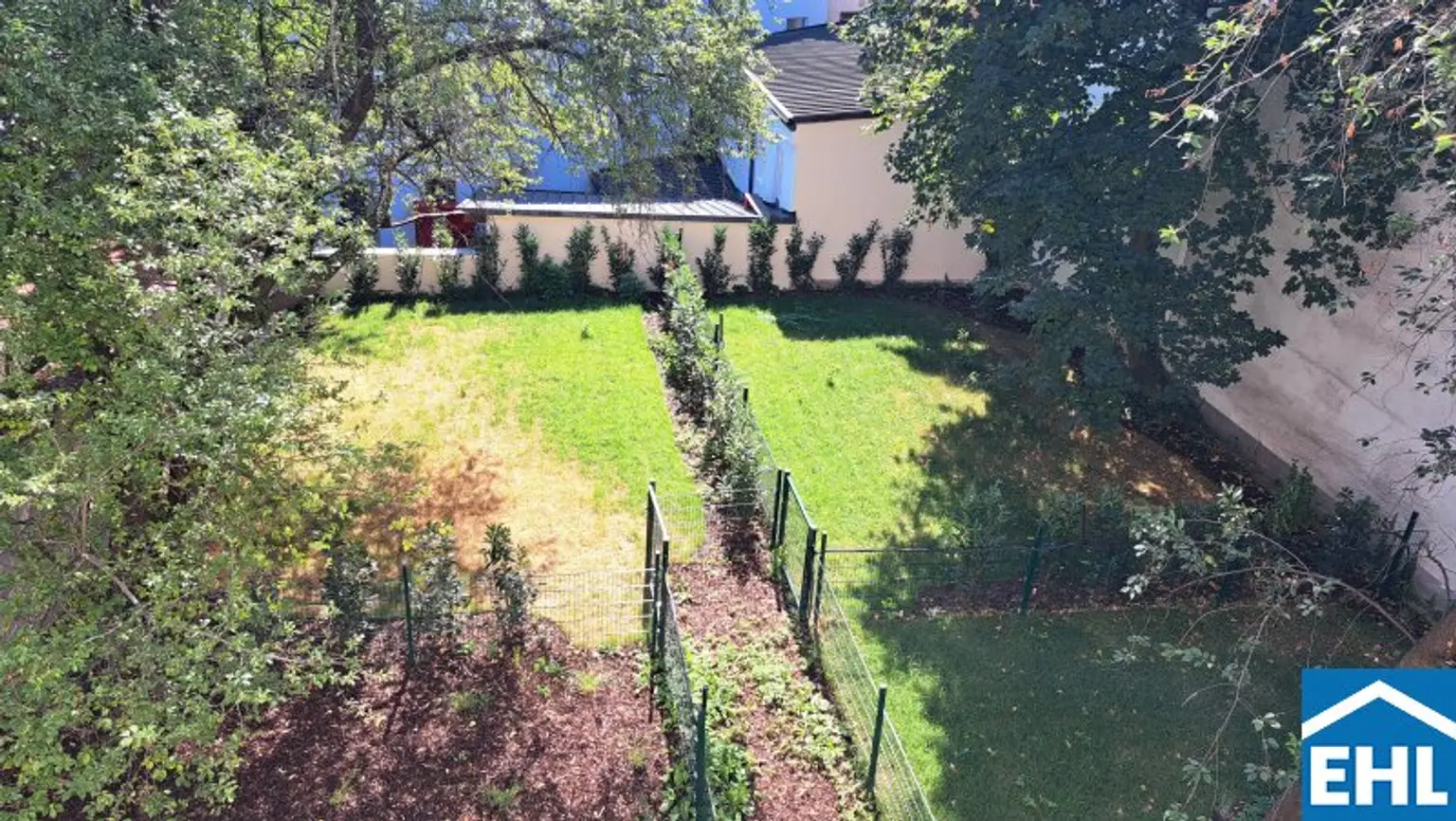 Erstbezug mit Balkon und Garten!