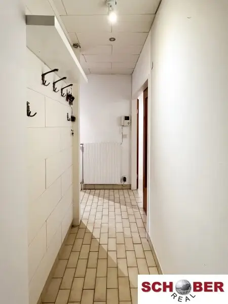 Nahe Stadtgrenze Baden - Doppelhaushälfte mit Renovierungsbedarf