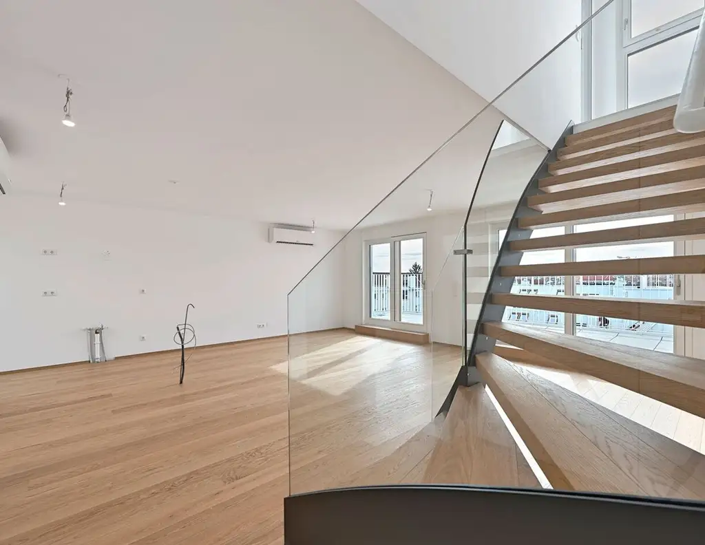 THE TEMPTATION - Penthouse - Stadtblick - 1 Ebene mit Terrasse + Dachterrasse