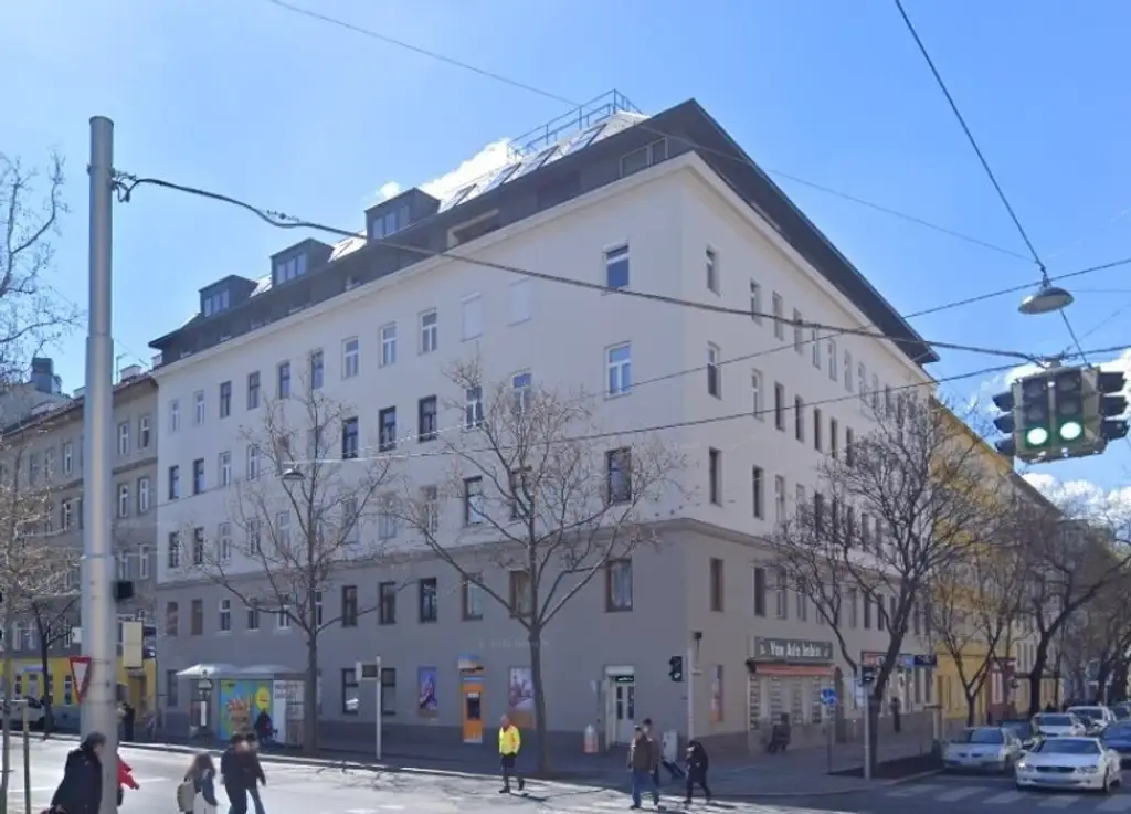 Sonnige Kleinwohnung mit schönem Fernblick im 4. Liftstock
