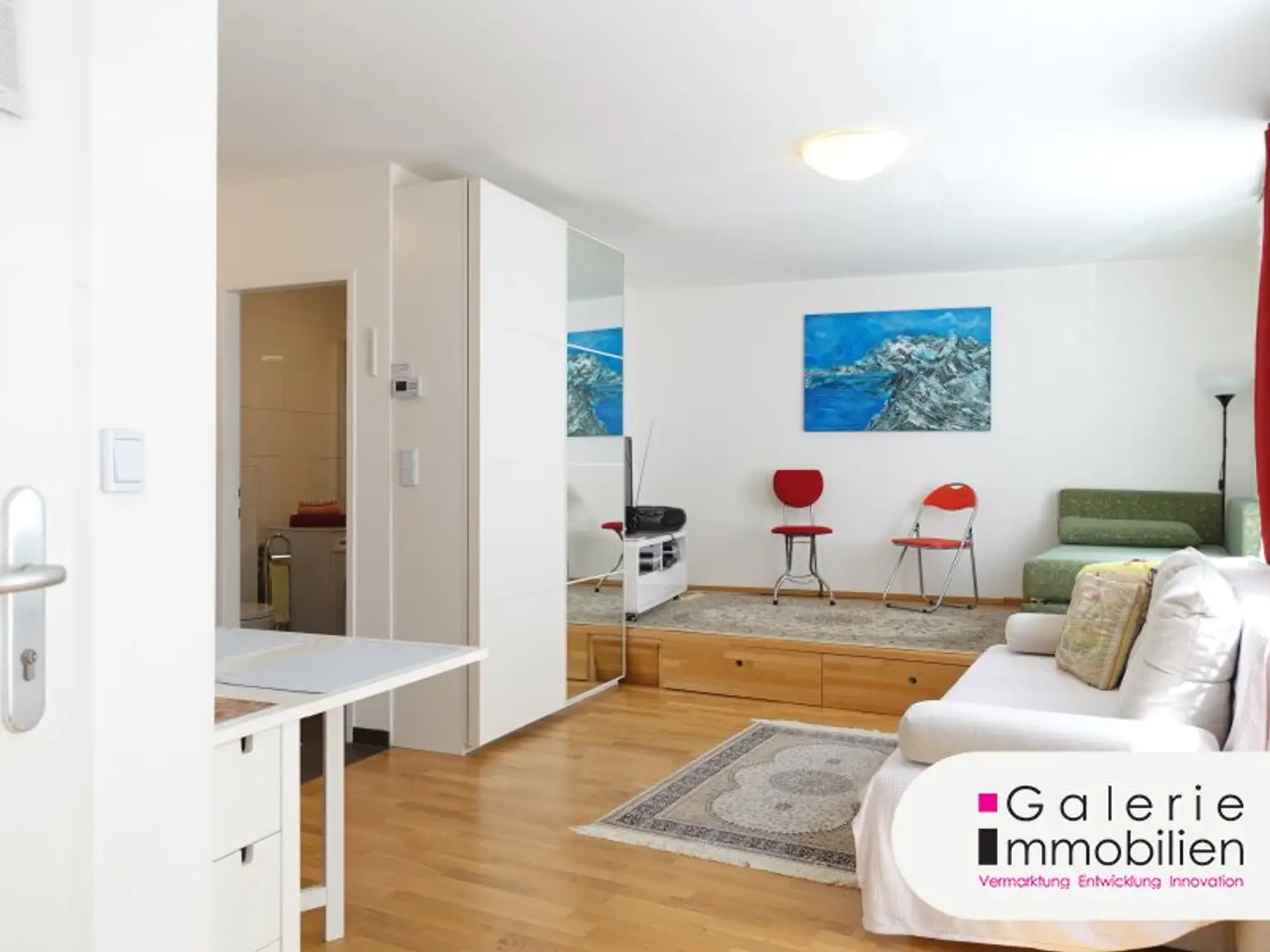 Schöne, helle und ruhige 1-Zimmer-Wohnung mit U-Bahn und Bus in Gehweite!