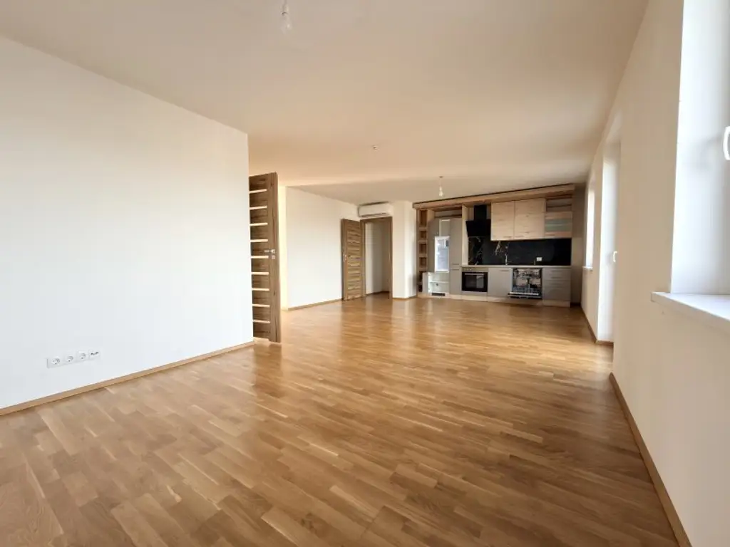 Terrassentraum -  3 Zimmer klimatisierte Dachgeschosswohnung - ohne Dachschrägen - mit 28 m2 Terrasse - Baujahr 2021 TOP 39 - PREIS Inkl. Heizung