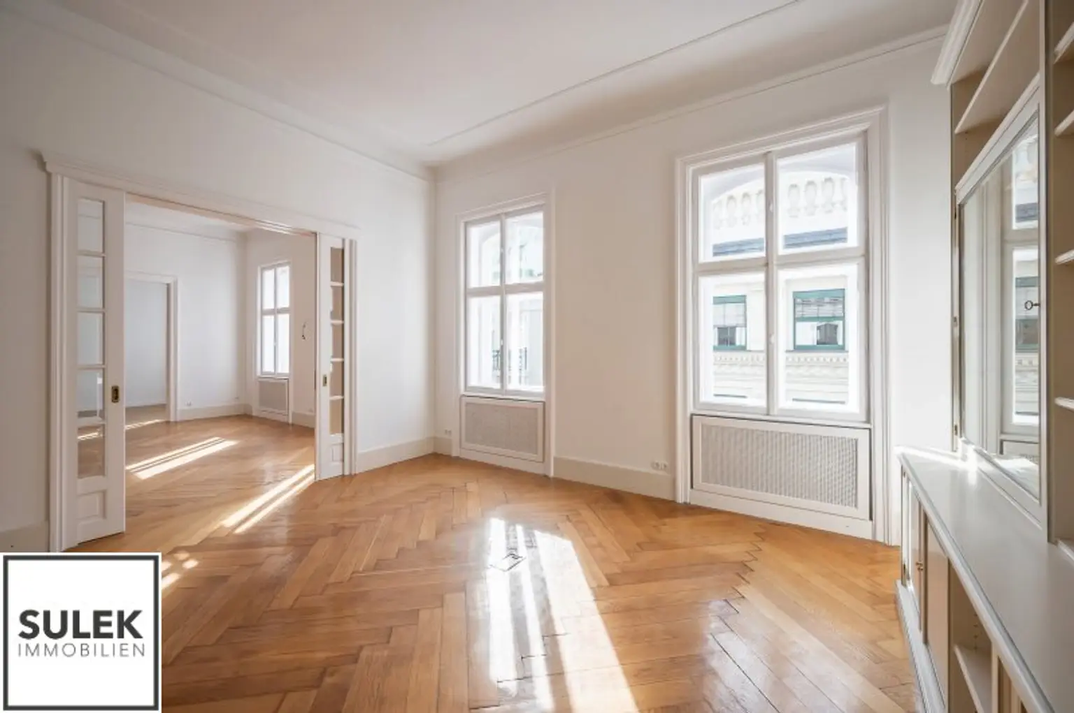 traumhafte 5-Zimmer-Altbauwohnung nahe Albertina