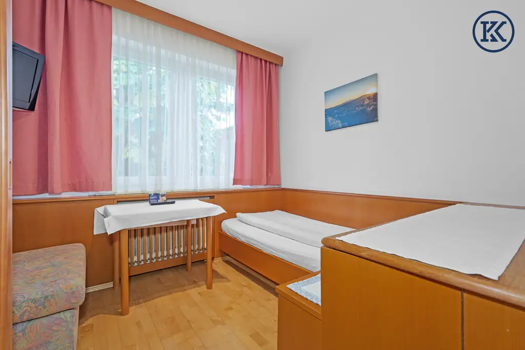 Historischer Gasthof mit Hotelbetrieb in Baden, Niederösterreich