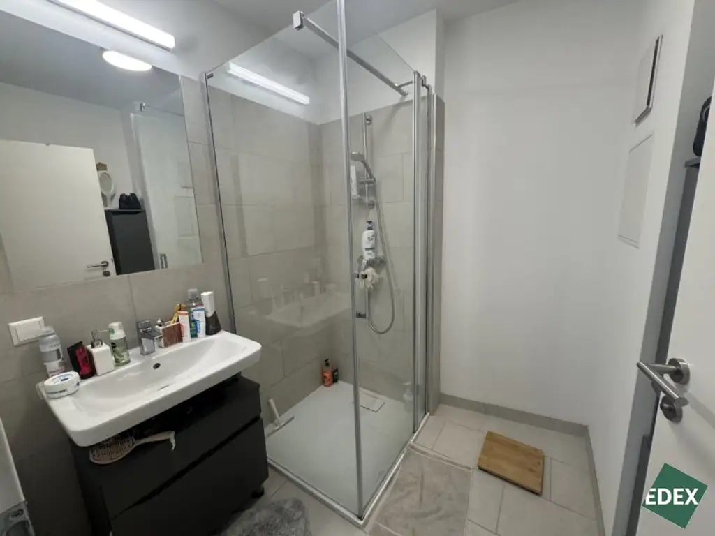 Ab Oktober: Schöne 2-Zimmer-Wohnung mit Balkon direkt bei der U3