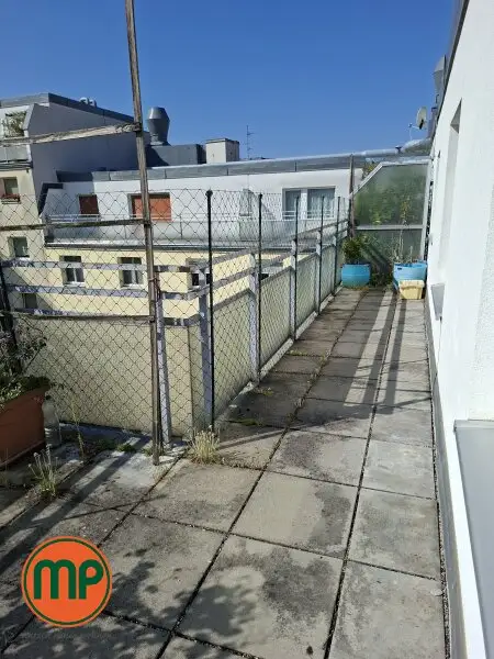 Wohnen mit Weitblick - stilvolle DG-Wohnung mit 2 Terrassen