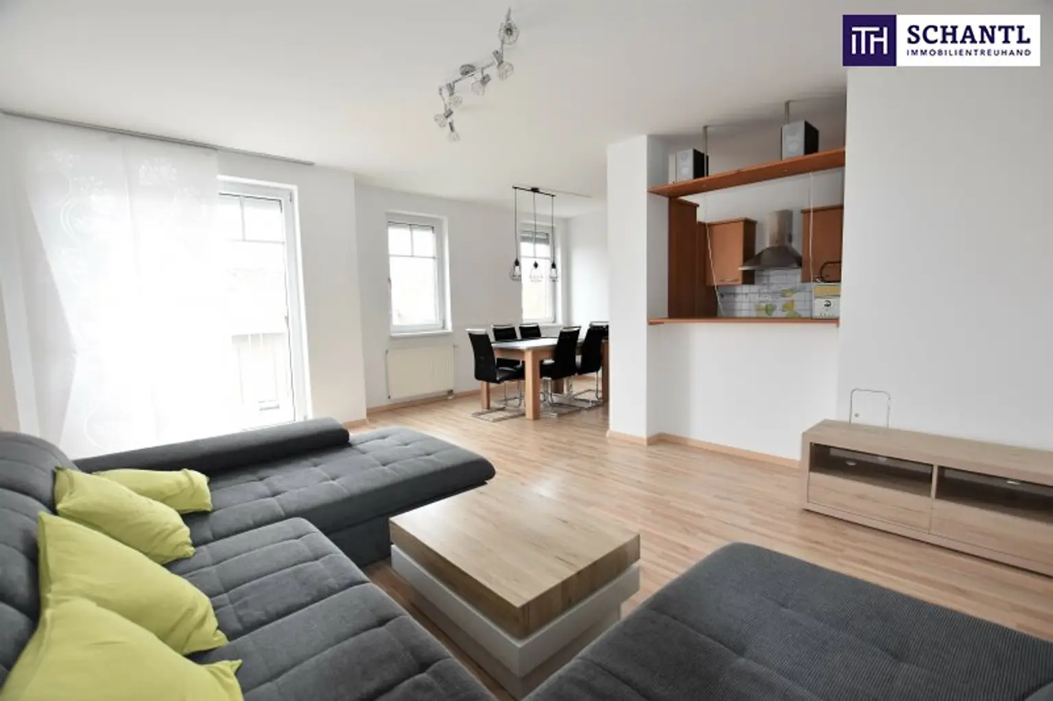 Schnell sein: Perfekt aufgeteilte 3-Zimmer Wohnung mit gemütlichem Balkon in Himberg bei Wien zu vermieten!
