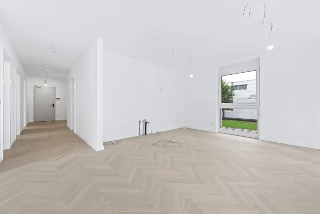 EXKLUSIVE GARTENWOHNUNG IN HIETZING MIT SALZWASSER-POOL UND SAUNA