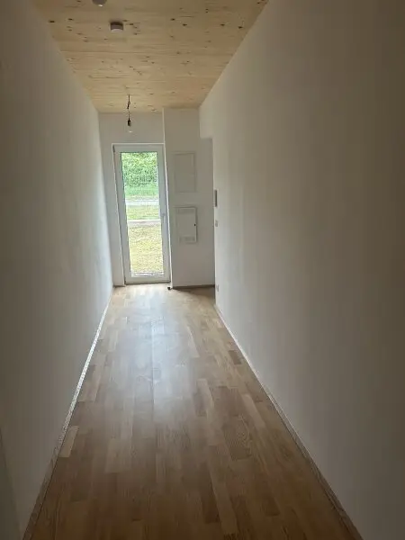 120 Meter zur U1 Oberlaa- Sonnige, barrierefreie Gartenwohnung mit Top U1 Anbindung- inkl. Küche