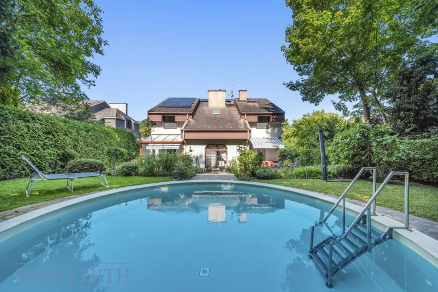 ARCHITEKTEN-VILLA MIT POOL & GARTEN IN ZENTRALER LAGE VON PERCHTOLDSDORF ZU KAUFEN!