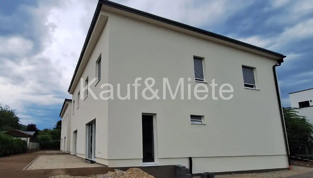 TOP - Neubau Doppelhaushälfte in ruhiger Lage