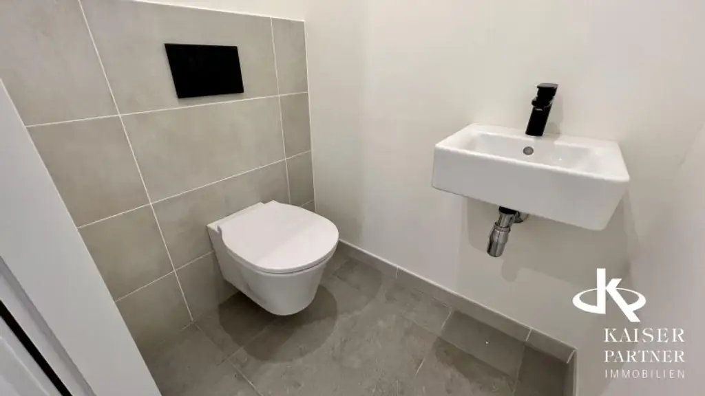 Moderne 3-Zimmer-Wohnung in 1220 Wien – Erstbezug mit Balkon und Stellplatz, Nahe Badeteich Hirschstetten!