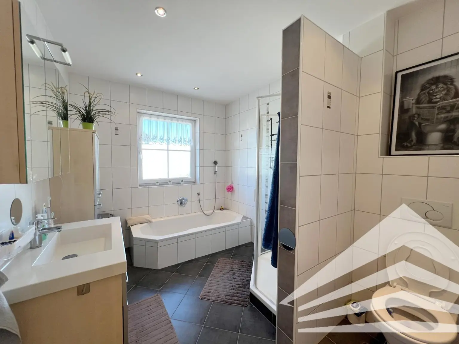 Großzügiges Eckreihenhaus mit Garten & Pool in toller Siedlungslage! 360° Rundgang online!