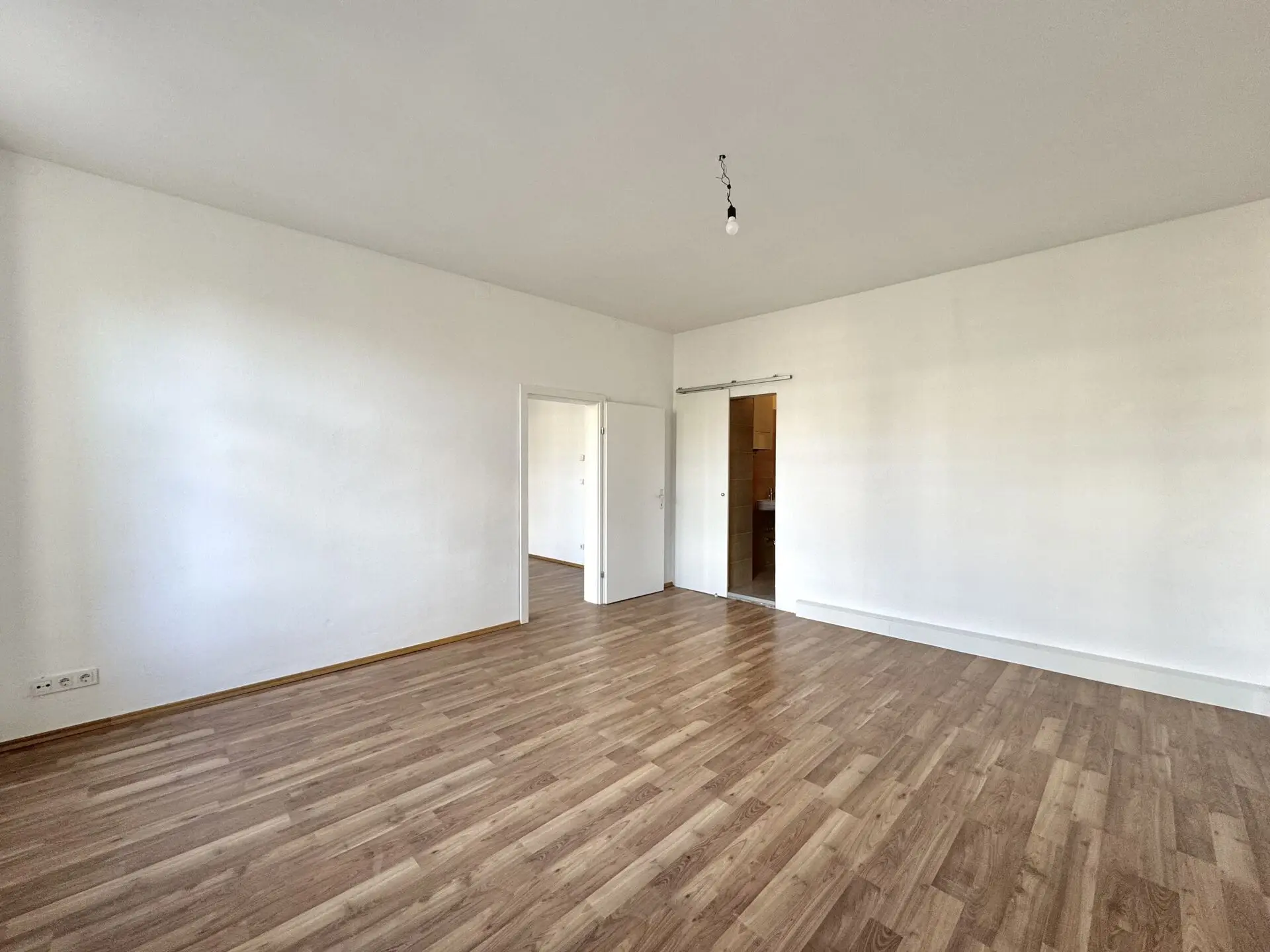 20251118_105013184_iOS