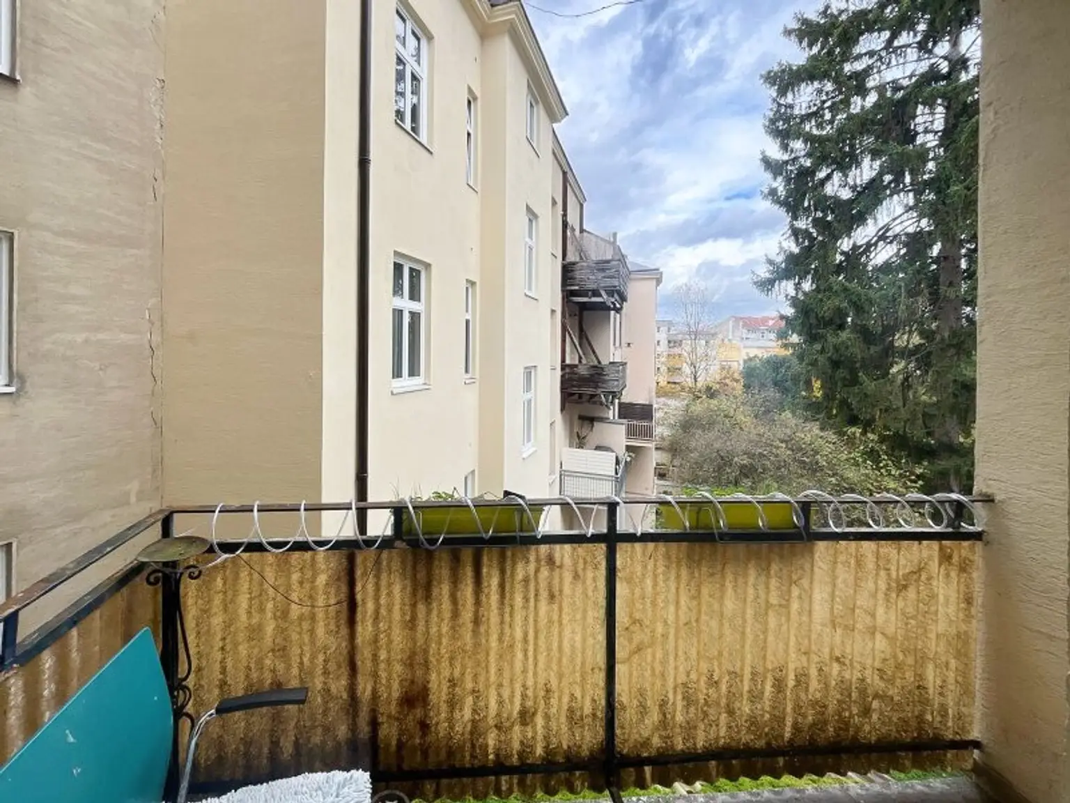 Stilvolle 4-Zimmer Wohnung mit Balkon im Herzen von Linz zu kaufen - Nähe Kapuzinerkirche