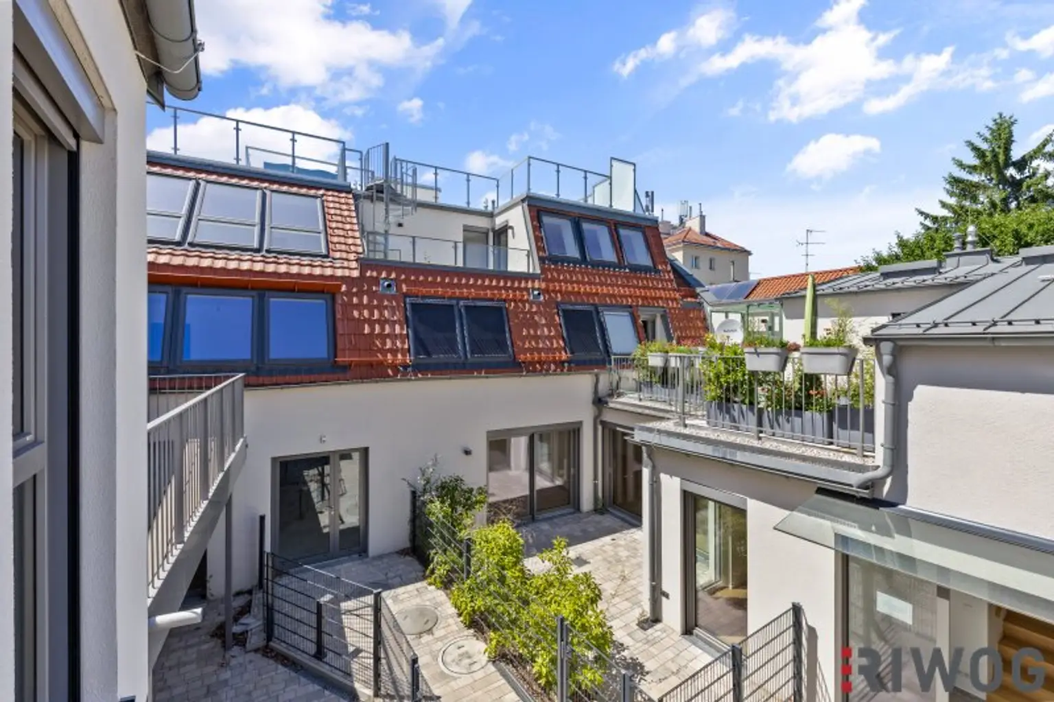 Eckreihenhaus mit wunderschönen Garten und hochwertiger Ausstattung