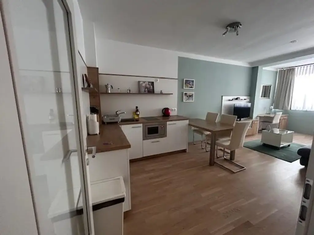 "Charming Furnished 2-Room Apartment in a Central Location"
