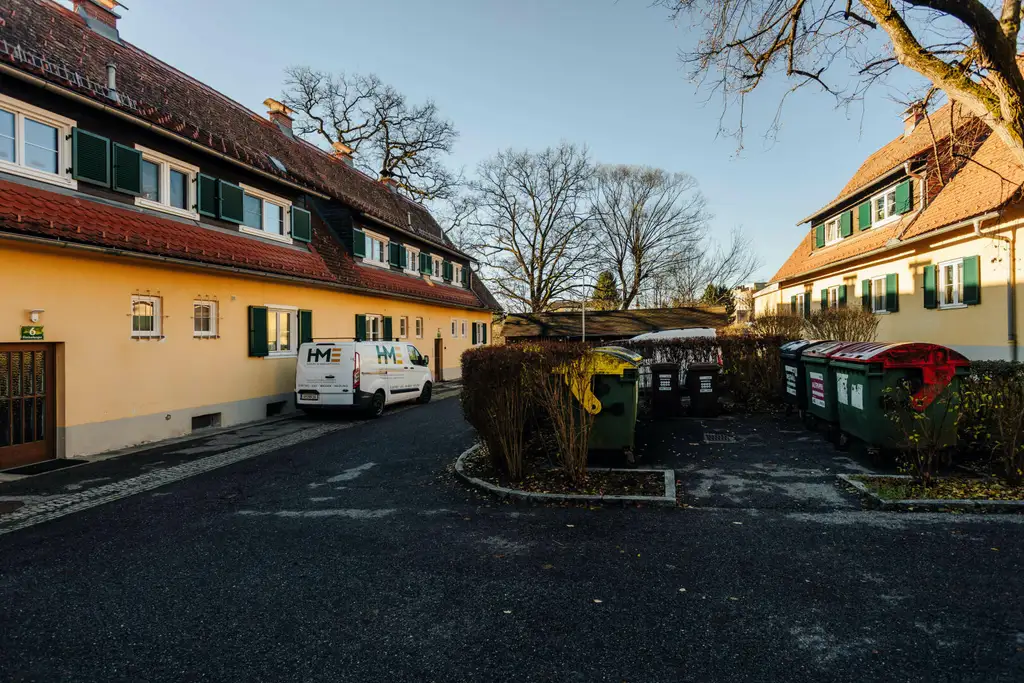 Mariatrost: Die Lage zählt! Sonnig und ruhig! sanierungsbedürftige 2 Zimmer Wohnung!
