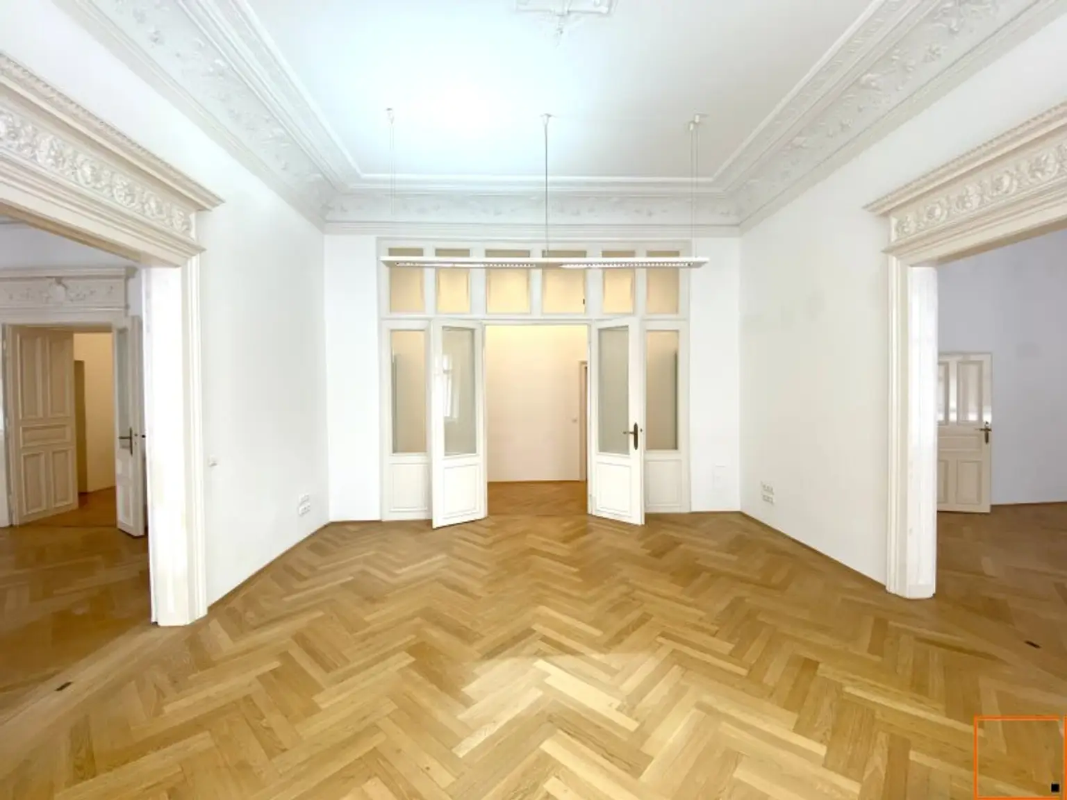 Repräsentatives Altbaubüro bei Schottentor und Votivkirche