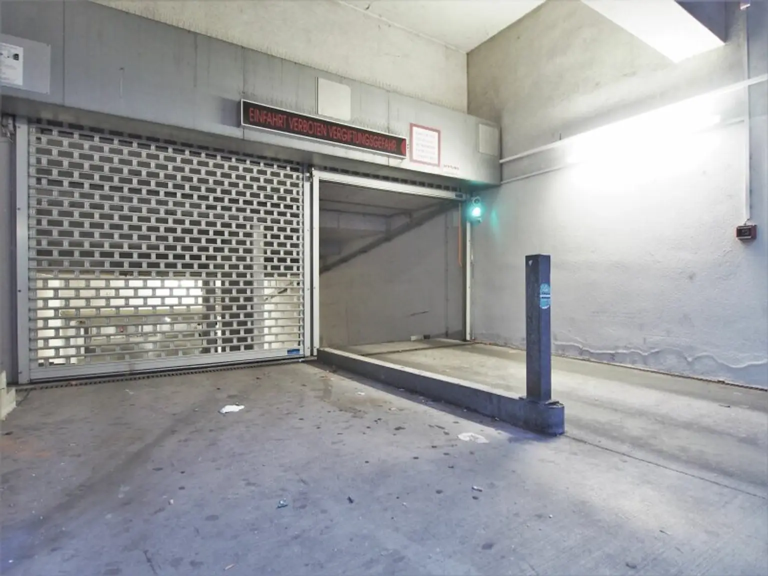 Tiefgaragenplatz Nähe Laxenburger Straße!