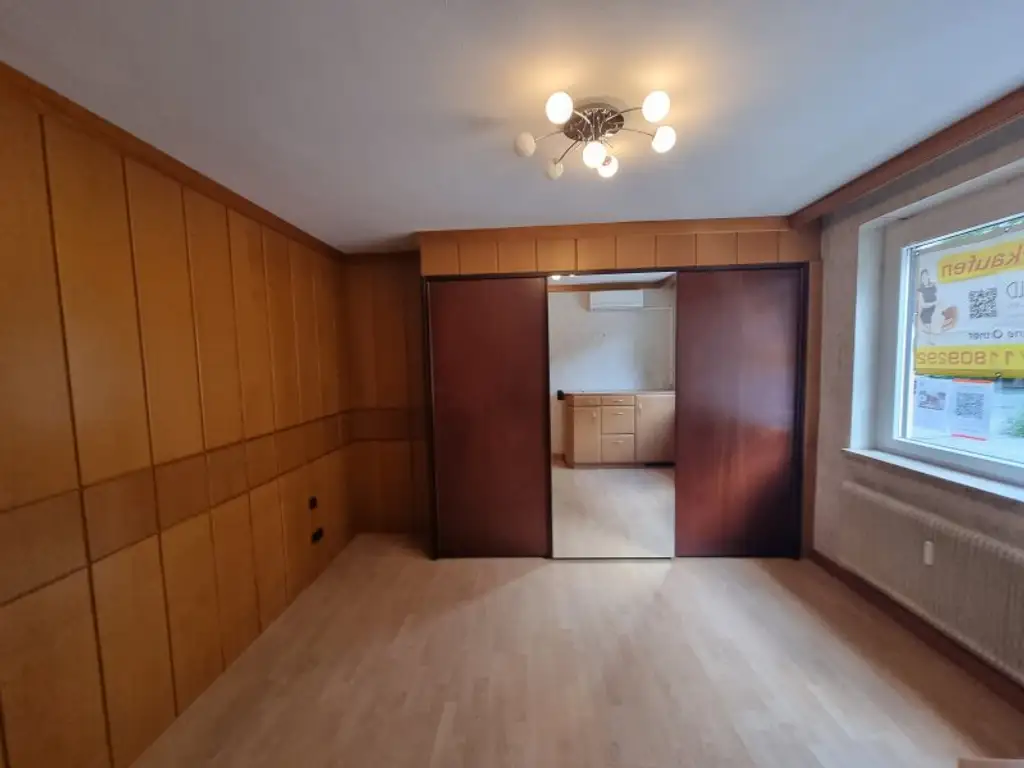 3-Zimmer Erdgeschoss Wohnung mit Loggia!