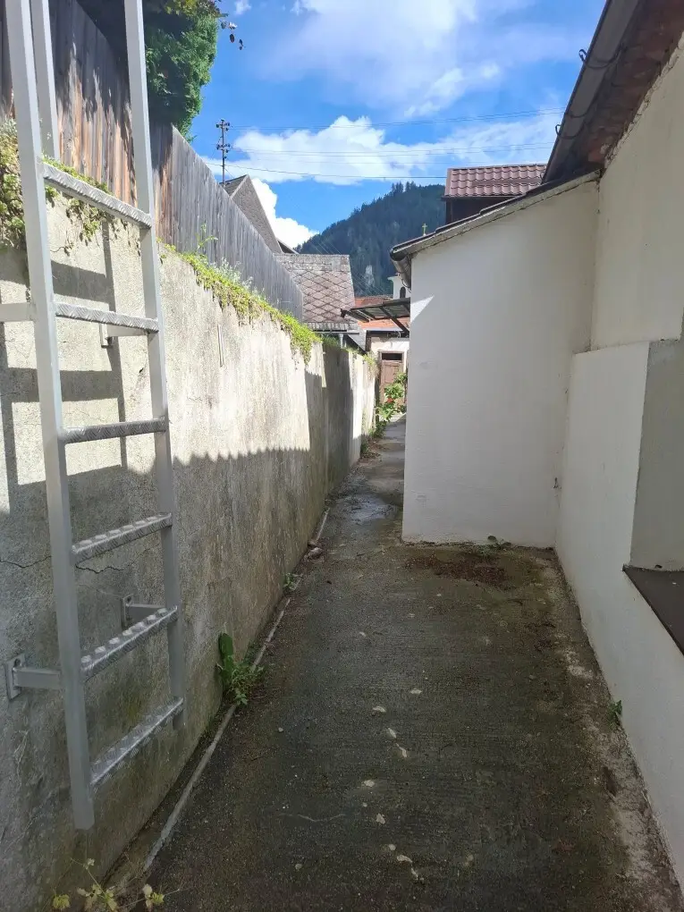 Geräumige 3-Zimmer-Wohnung mit Freifläche im 1. Obergeschoß in Judenburg zu mieten !