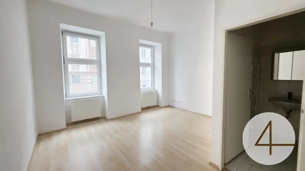 Sanierte Wohnung im Altbauhaus