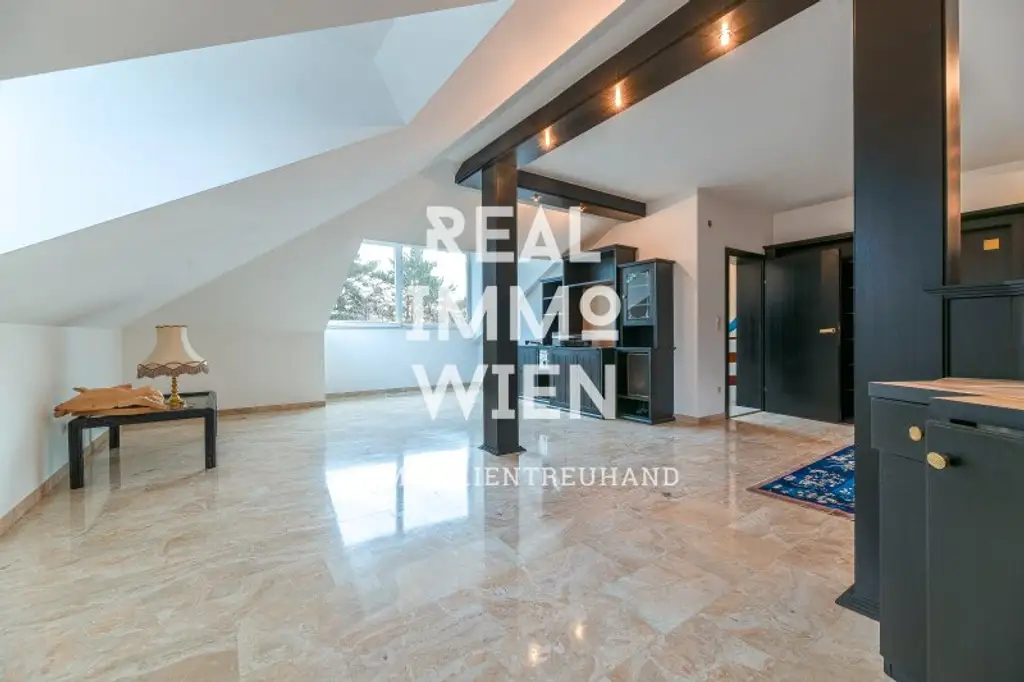 Moderne Villa mit Traumblick am Rande der Stadt..