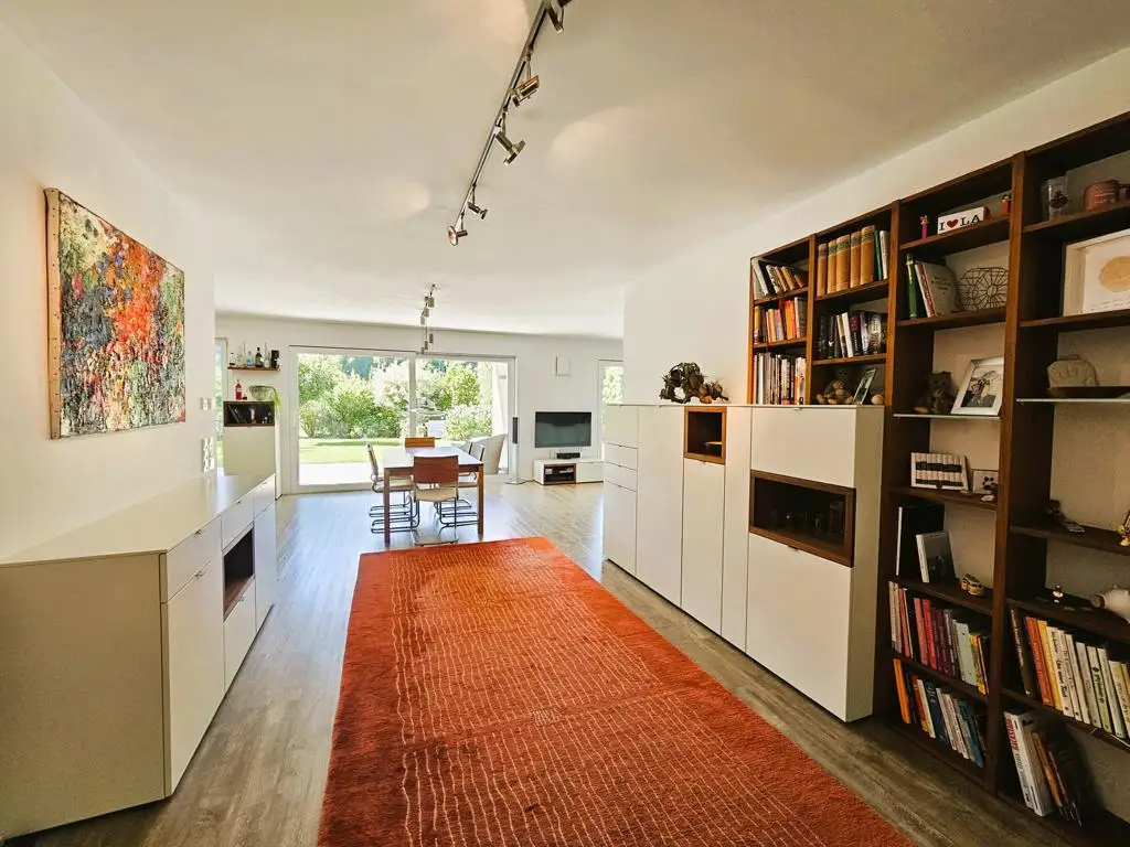 Stilvolle 127m² Gartenwohnung direkt an der Traun