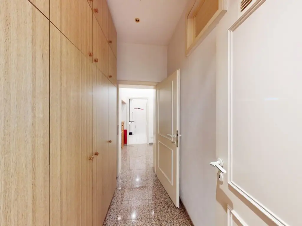 Wohnen an der Seilerstätte! Premium-Lage 1. Bezirk! 2-Zimmer-Altbauwohnung!