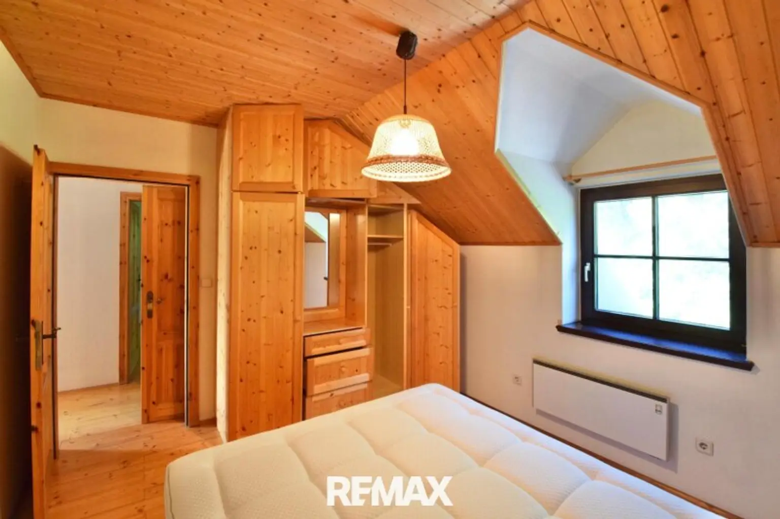 22 Schlafzimmer