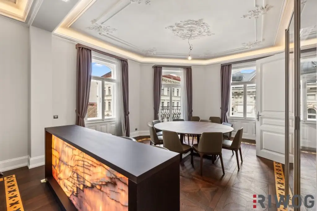 **Luxus auf höchsten Niveau**4-Zimmer**3 Bäder**2 Balkone**Smart-Home**uvm.