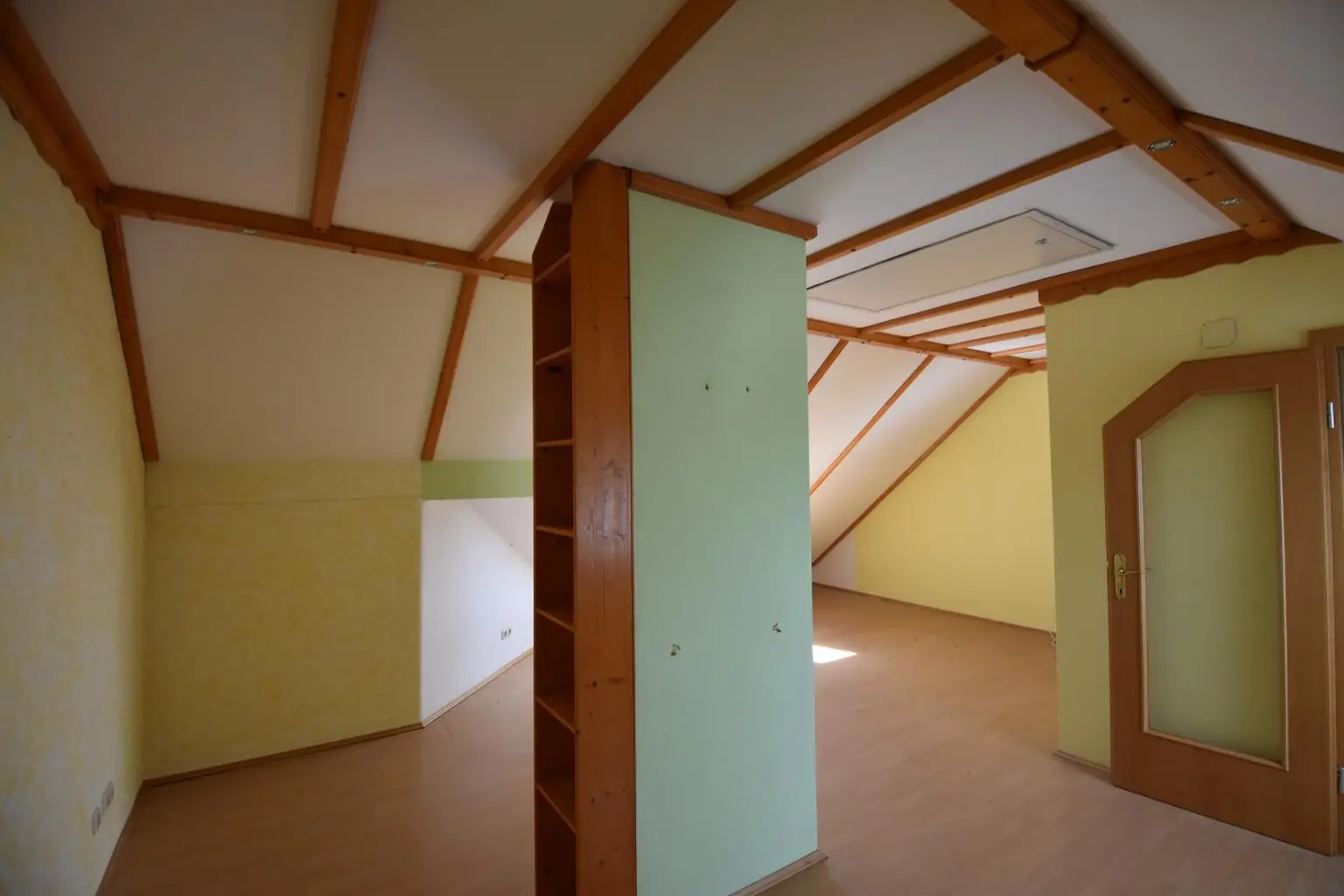 Doppelhaushälfte mit Garten & Carport - in beliebter Lage