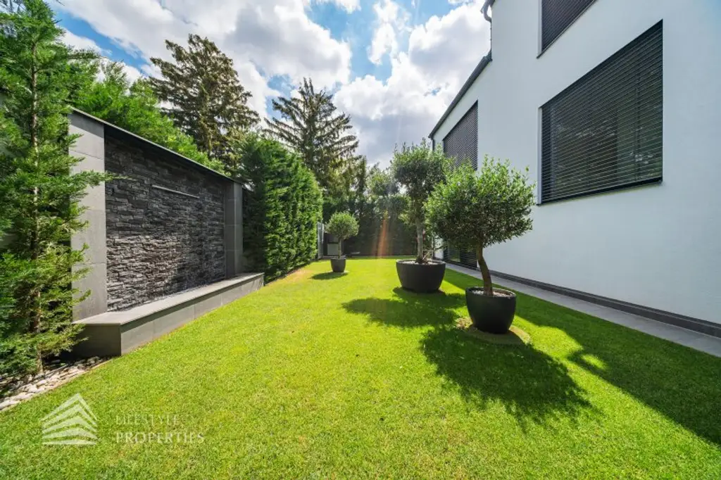 Grandiose Luxusvilla mit Pool - Ihr Rückzugsort Nähe Wienerberg