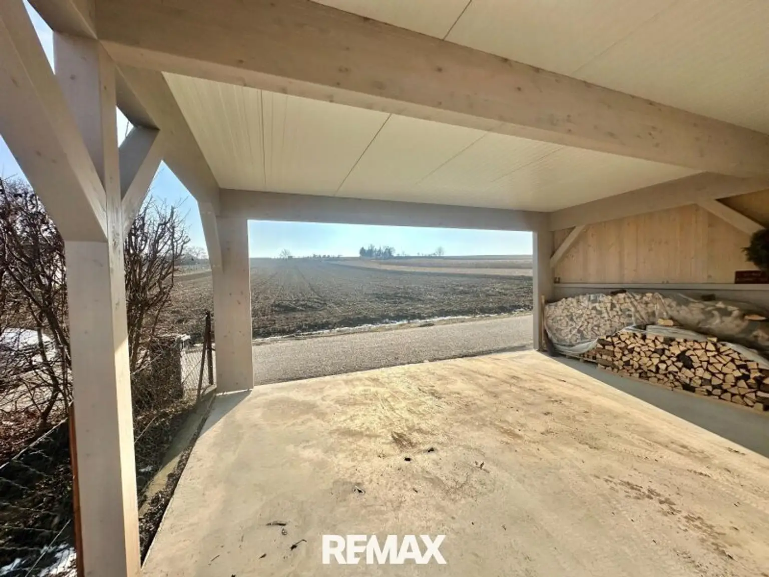 Carport